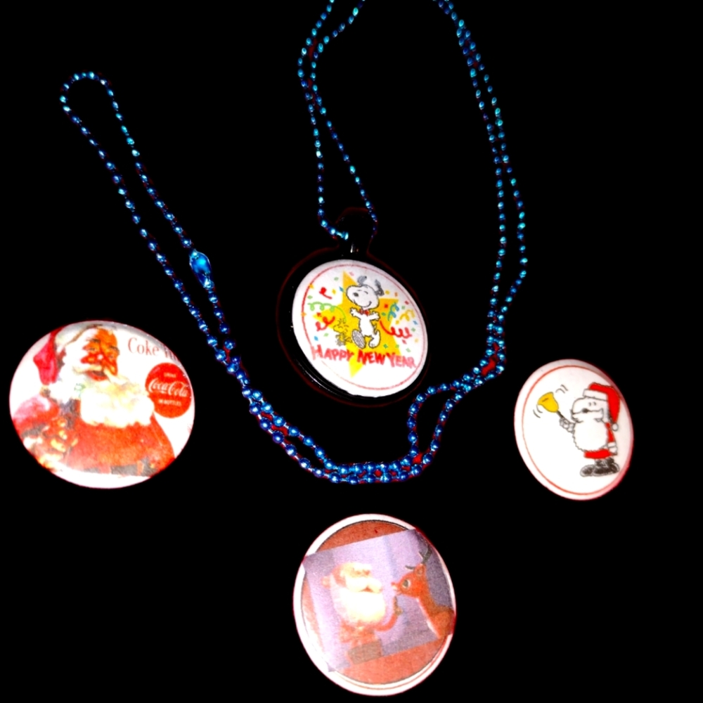 Christmas Themed Magnetic Necklace